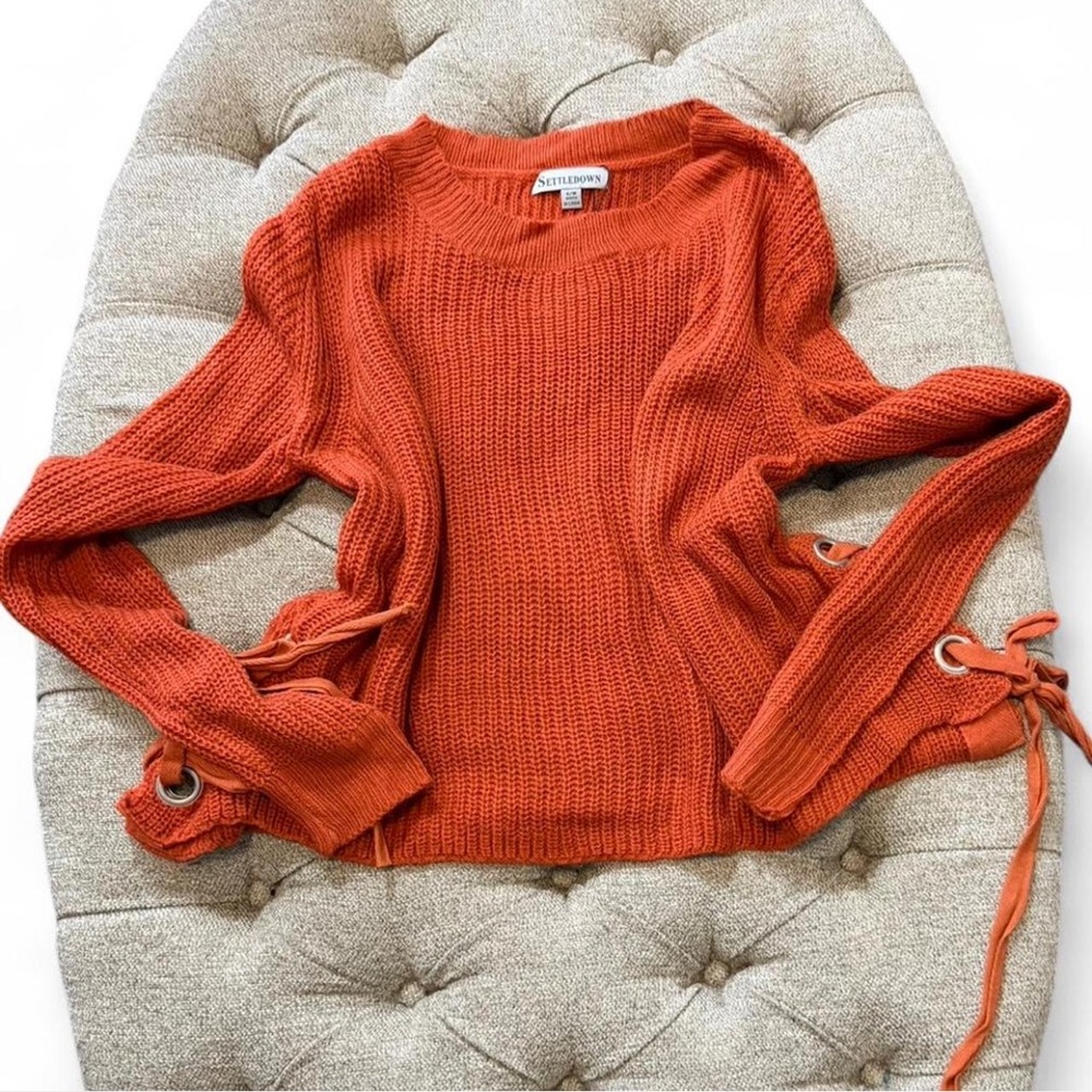 ‎Side Lacing Sweater - Picture 3 of 16